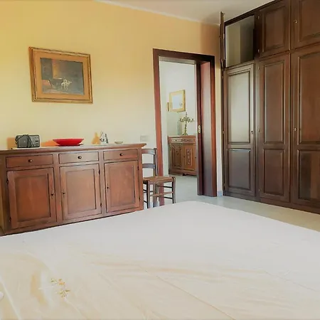 Bella Vista Apartment *